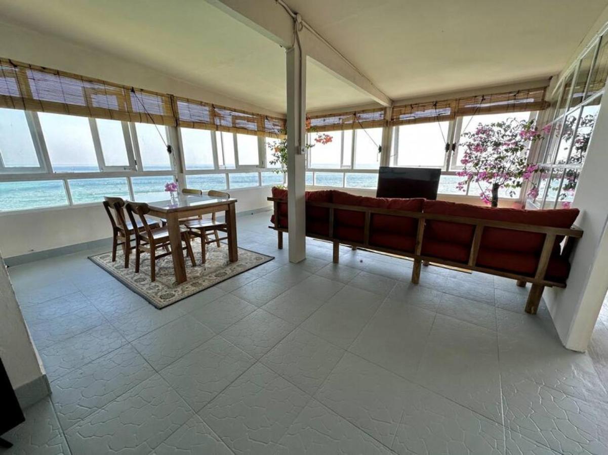 Beach Front Villa , All Mare 2 Uluwatu  Exterior photo