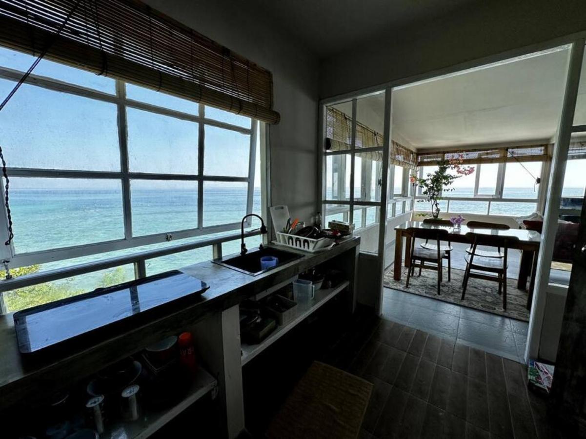 Beach Front Villa , All Mare 2 Uluwatu  Exterior photo